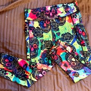 Constantly Varied Gear Tie Dye Skull Capris M